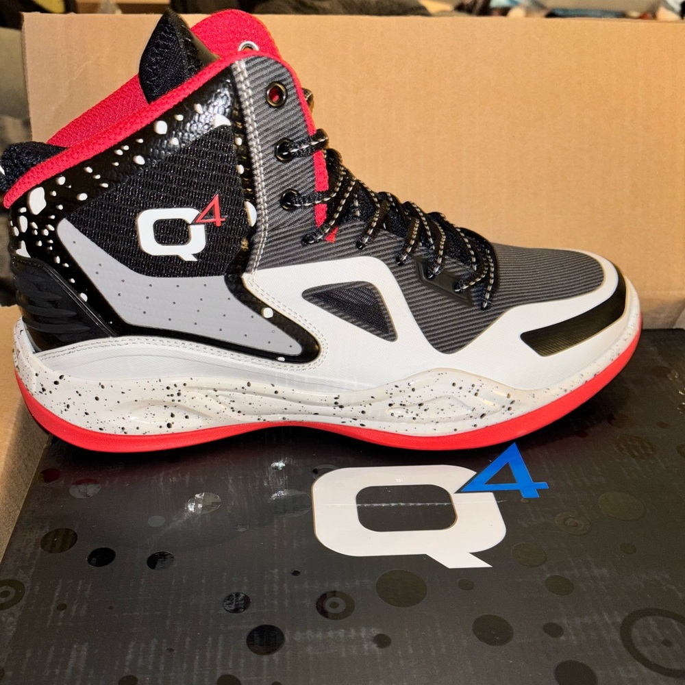 NIB Q4 Basketball NFORCER BRIGHT WHITE RED High-Top Sneakers